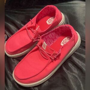 pink hey dudes size 7